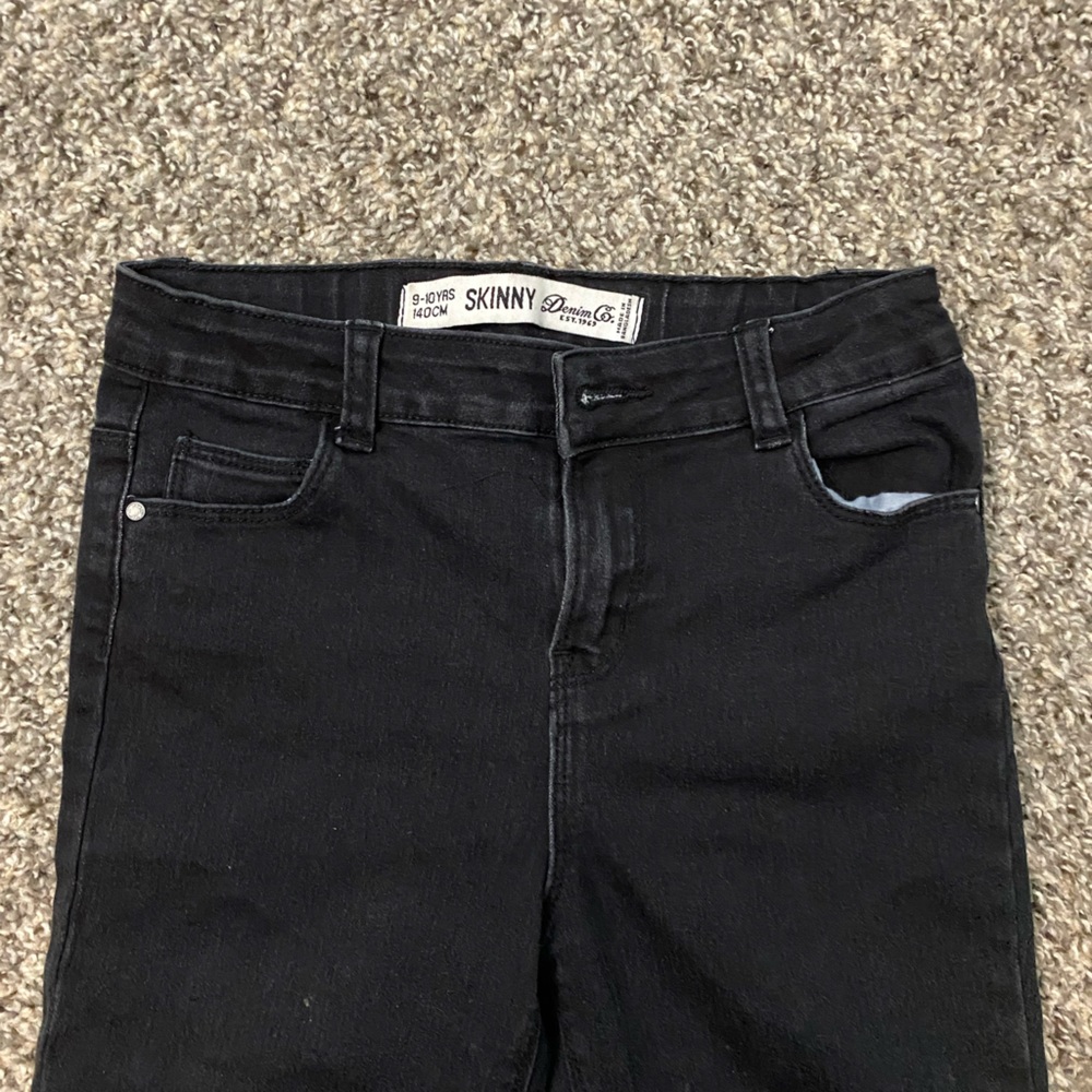 Pack of clothes for kids - Picture 3 of 6